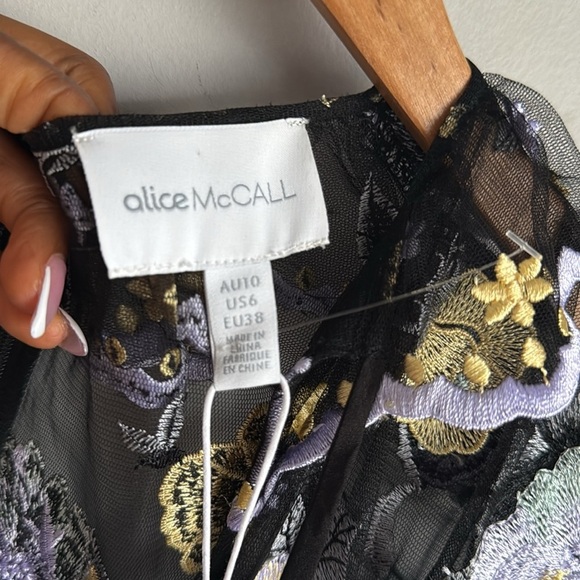 NEW Alice McCall Floating Embroidered Dress 6 - Picture 9 of 14